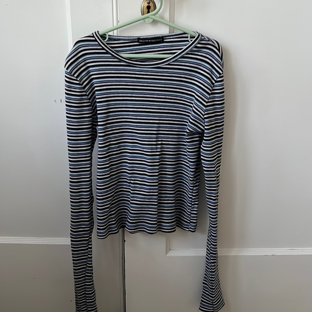 Reason for selling: not my style but super cute!!